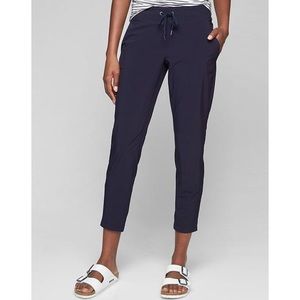 Athleta Midtown Tapered Leg Drawstring Ankle Pant in Navy Blue Size 16